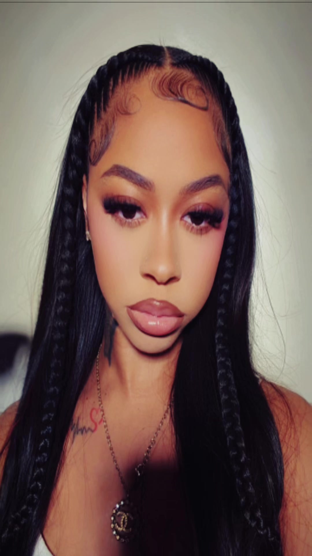 @Brattyfindomnii 👸🏽