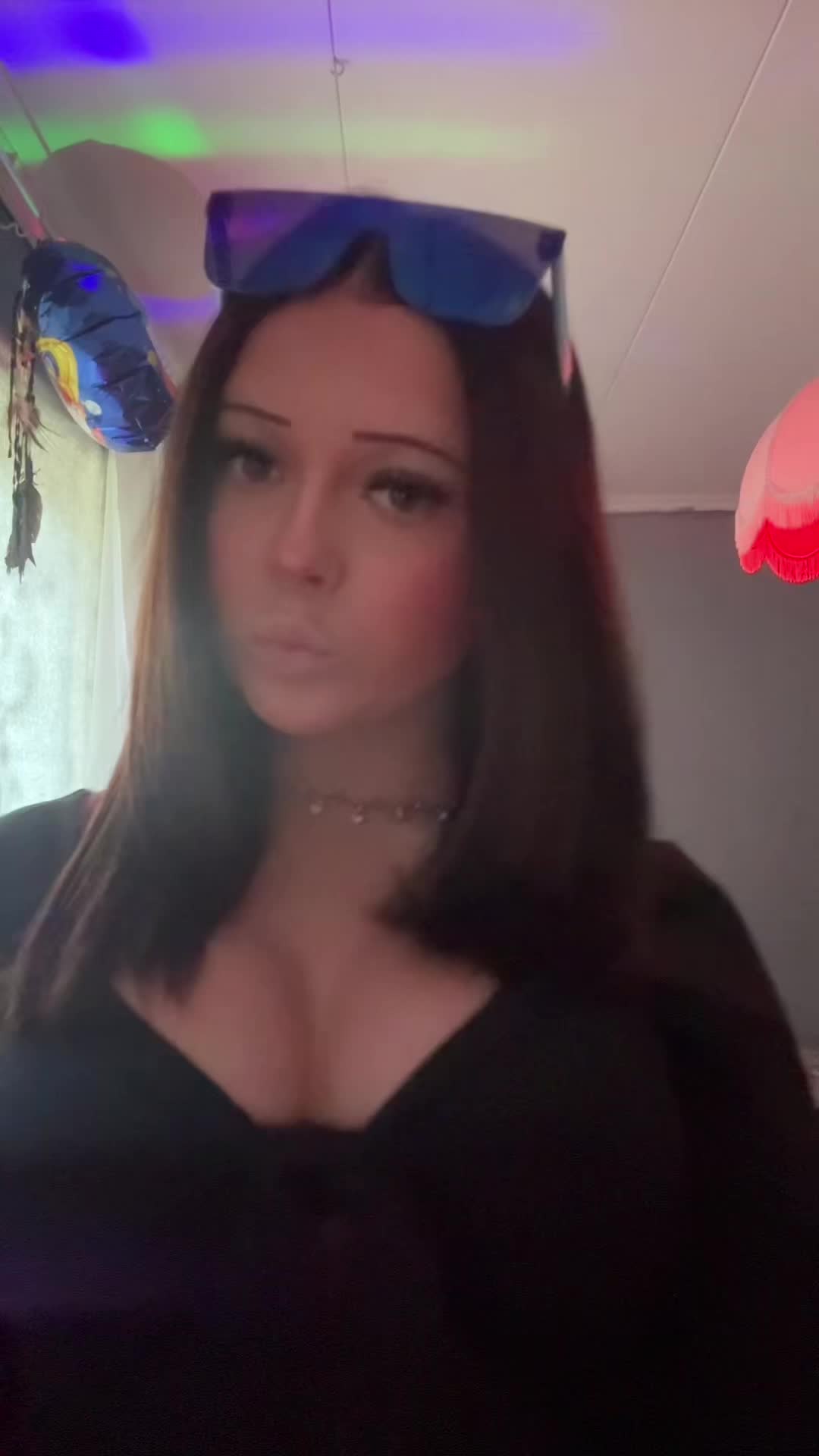 @𝓗𝓸𝓵𝓵𝓼𝓪𝓷❣️