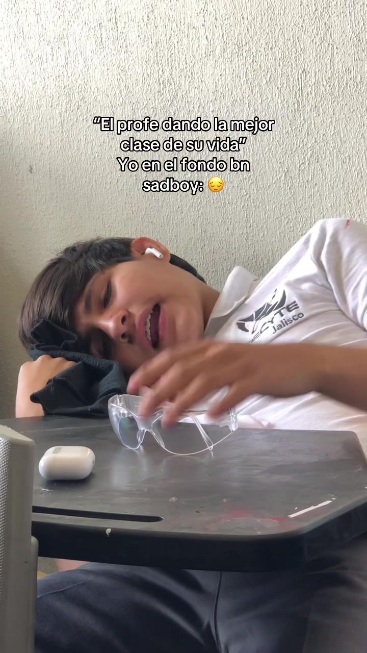 @Las Sevenn 🧔🏻♀️