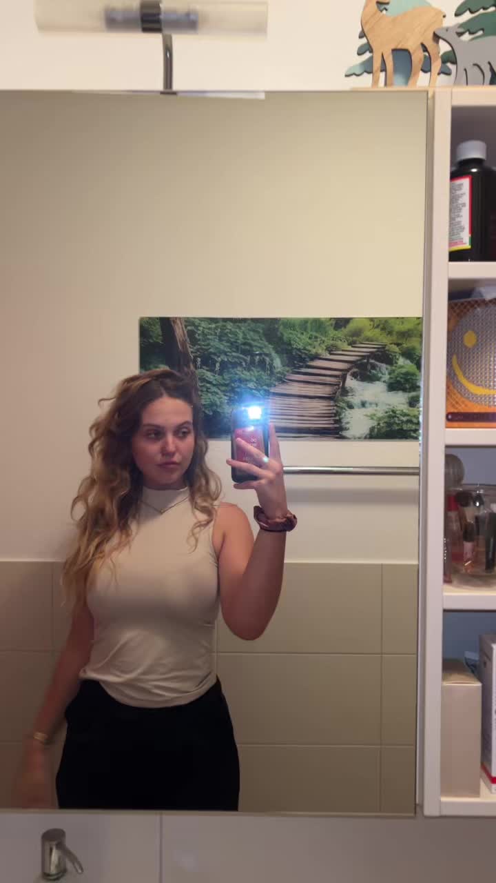 @Sarah🦋