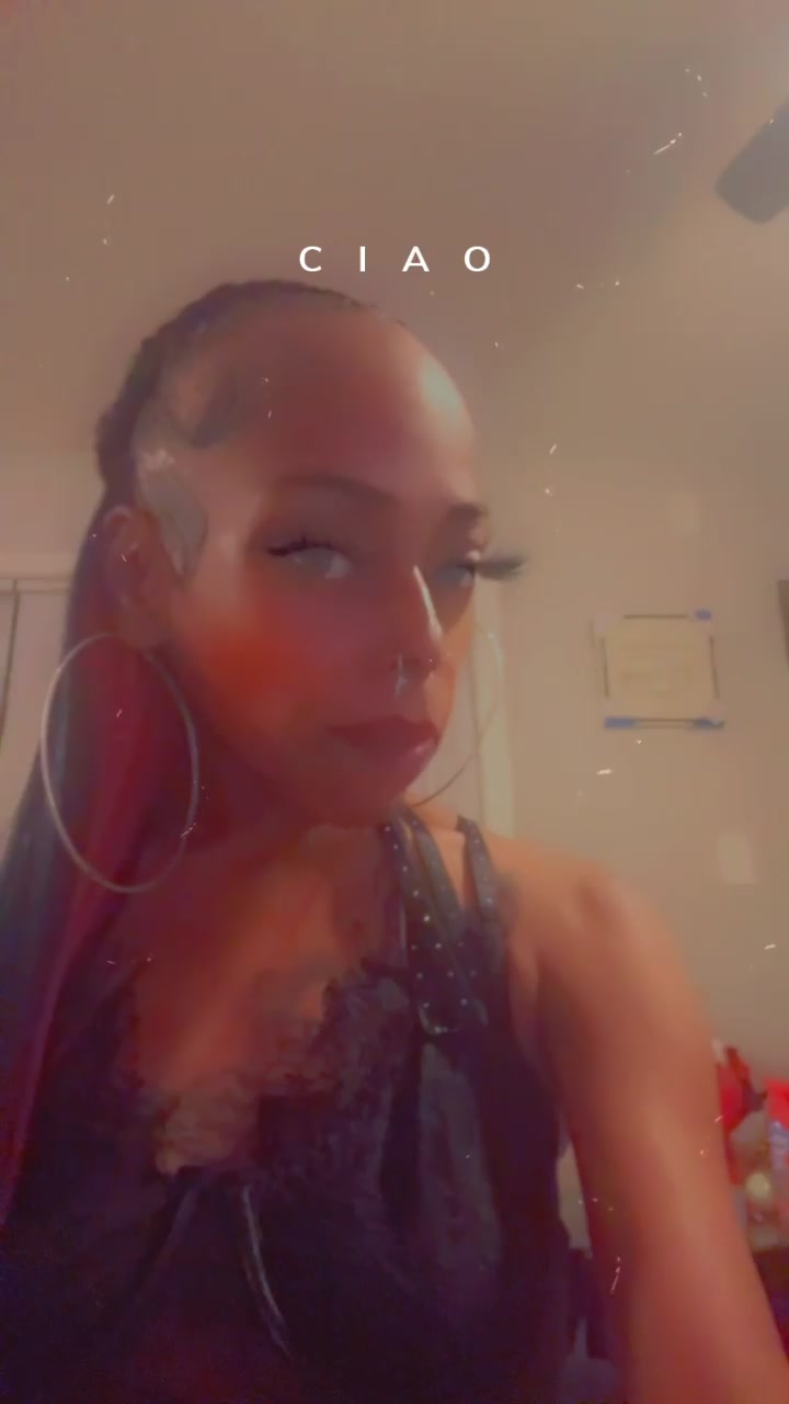 @Shay_Red🤸🏽&zwj;♂️😏🍑💨