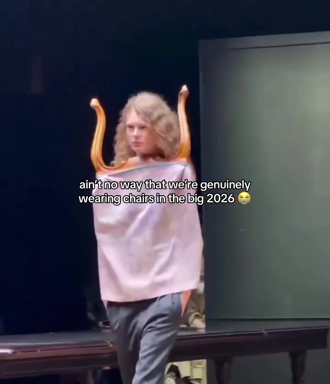 @0fftherunway