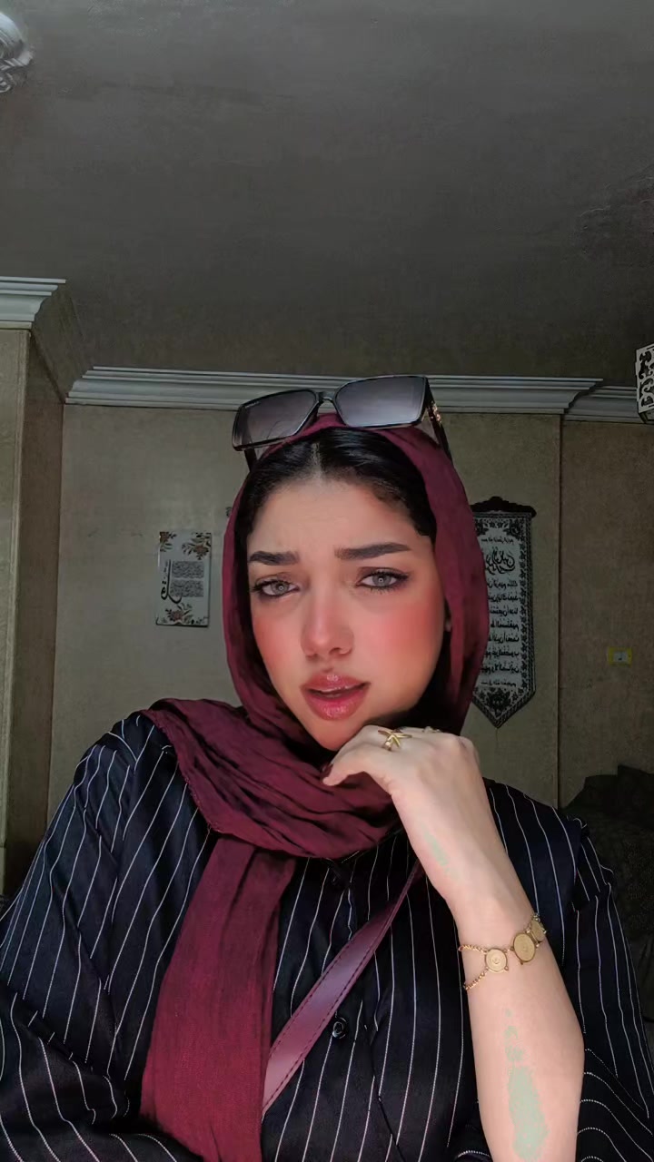 @ساره