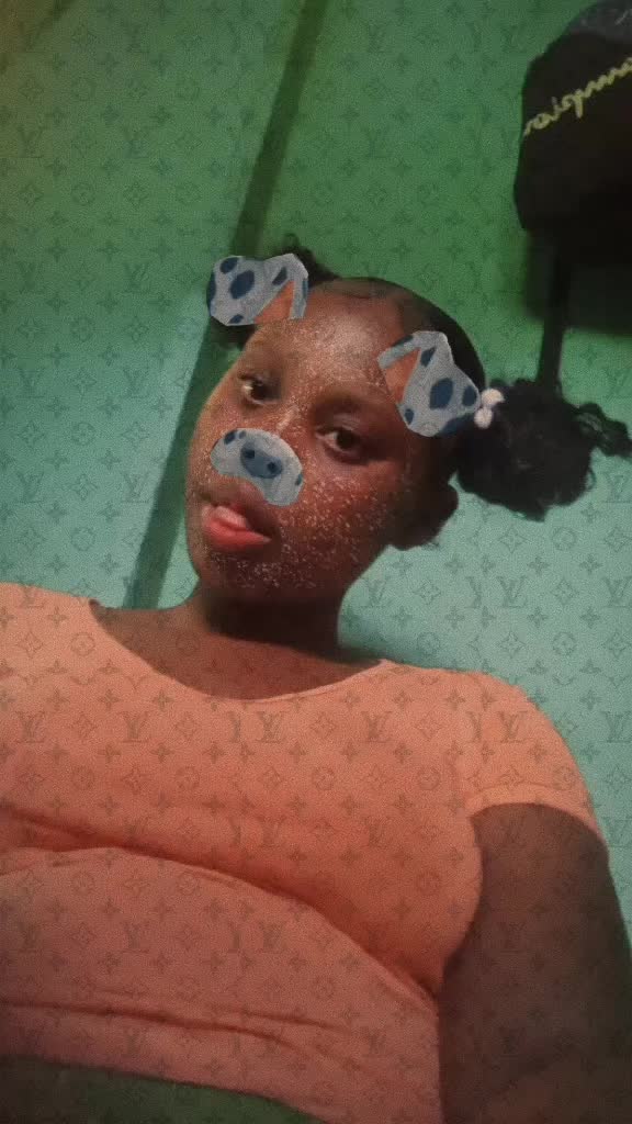 @lati.pon.the.app🤞🤞🤏🤏😜