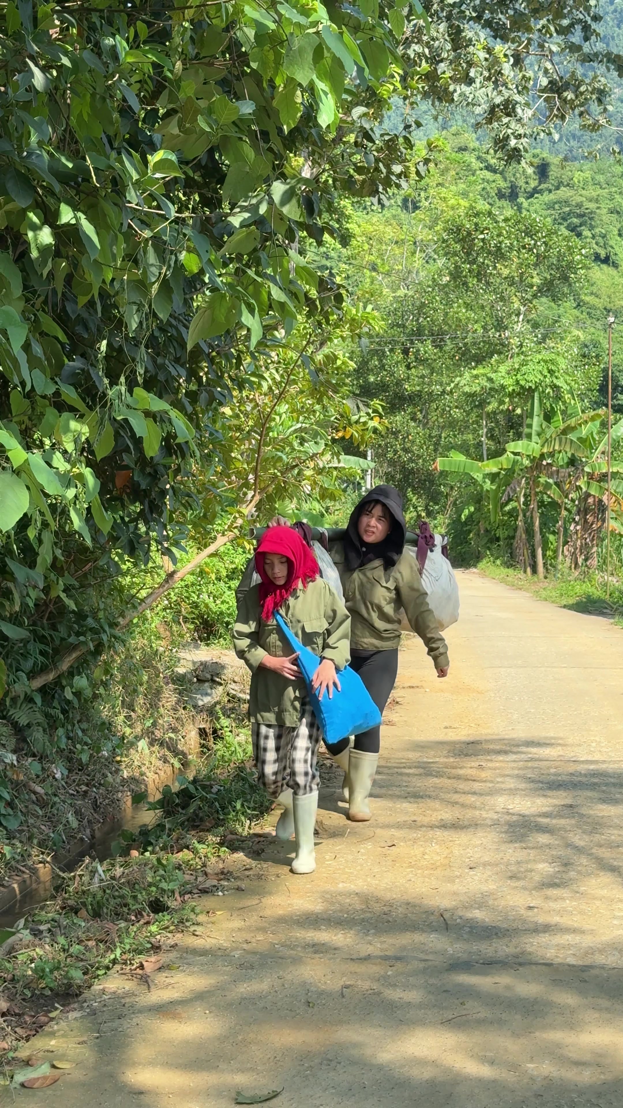 @Sức T&agrave;y