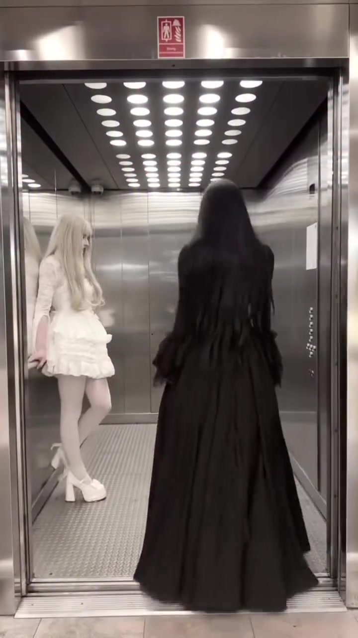 @Арина