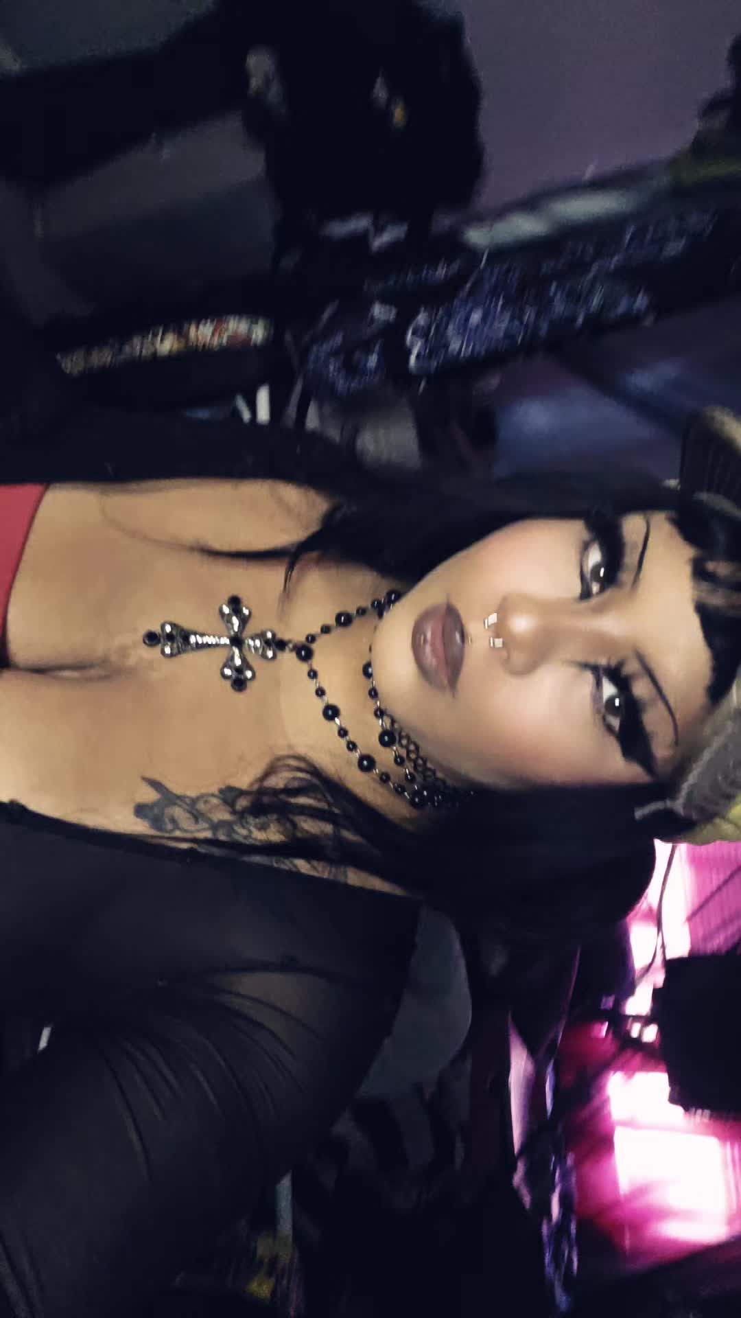 @Salem🧛🏼♀️