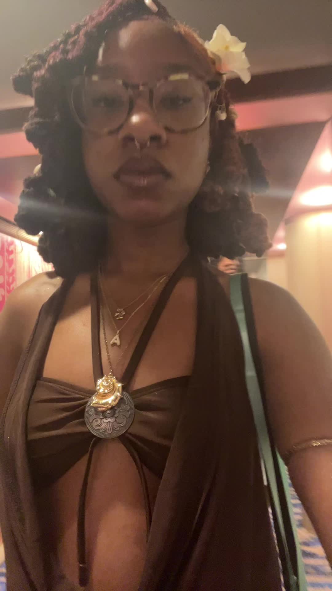 @Ari 🫧
