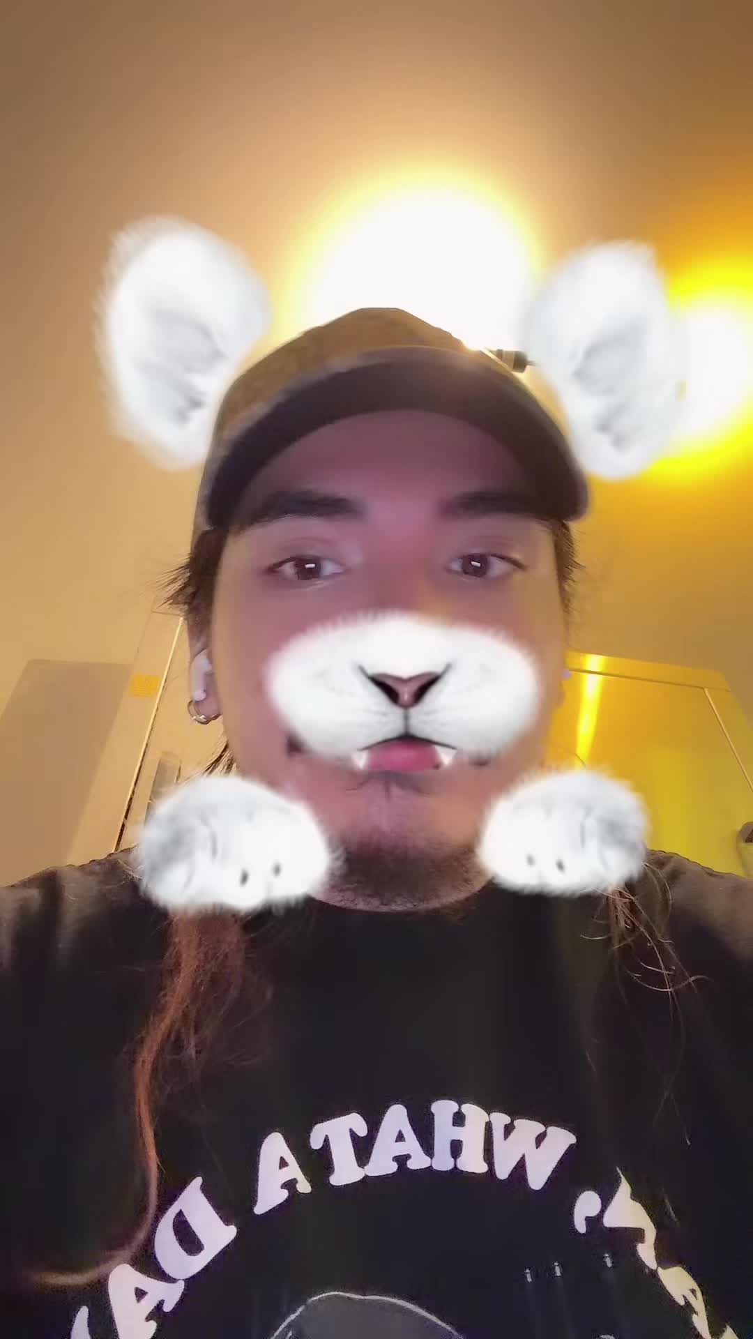 @molliwhoping