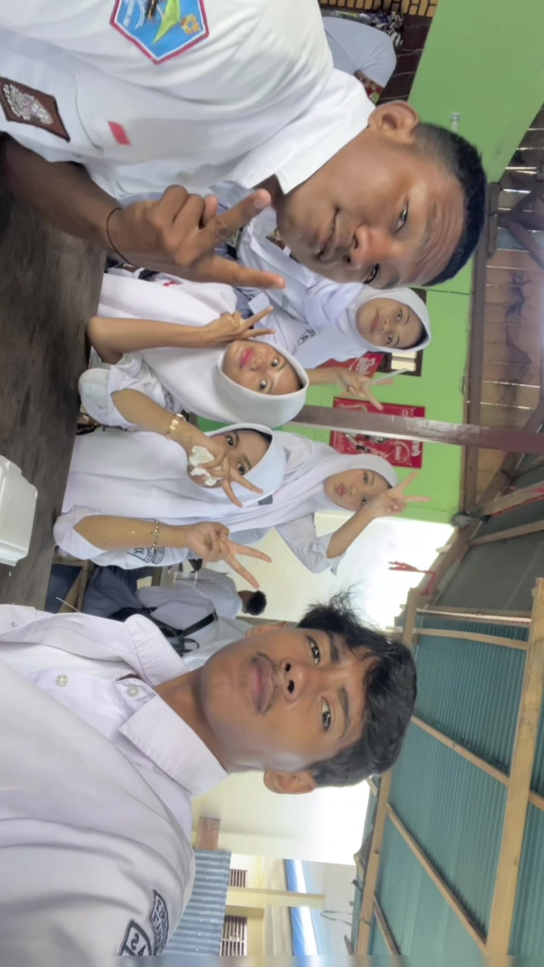 @kelaspojok