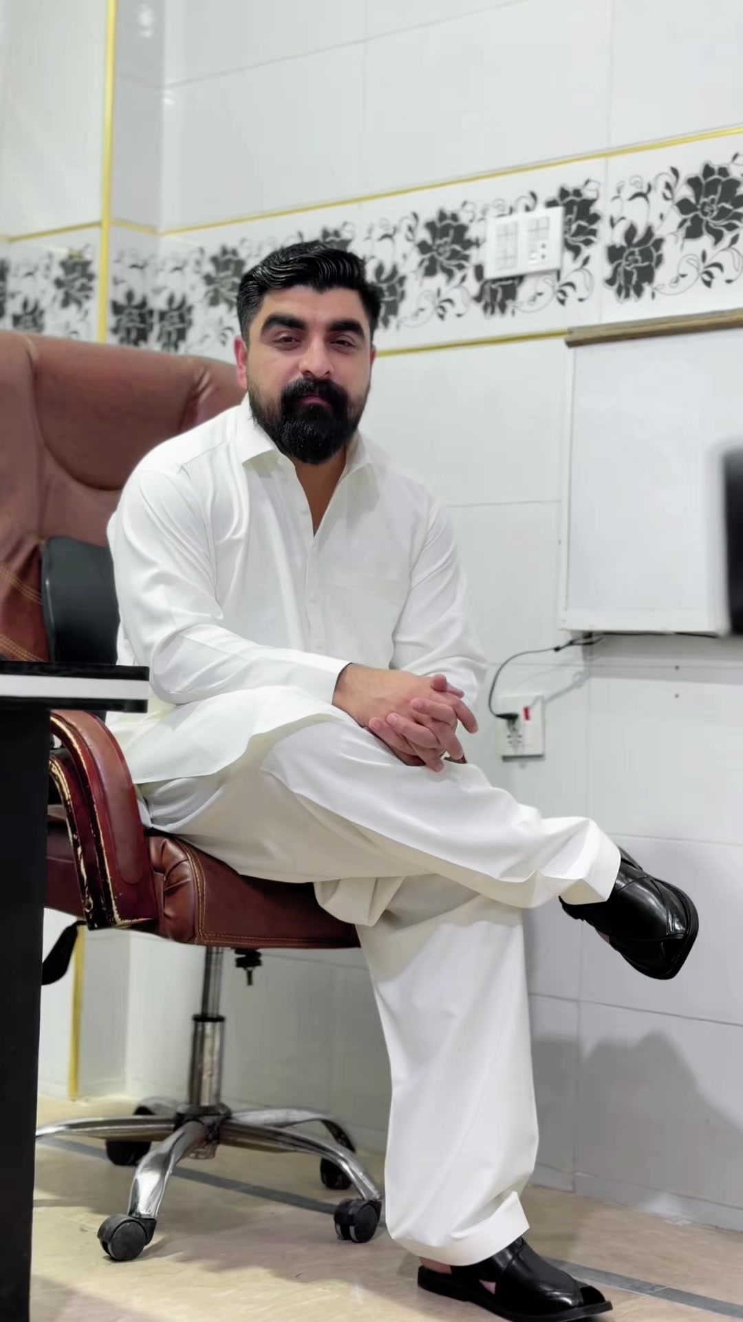 @Faizi Khan