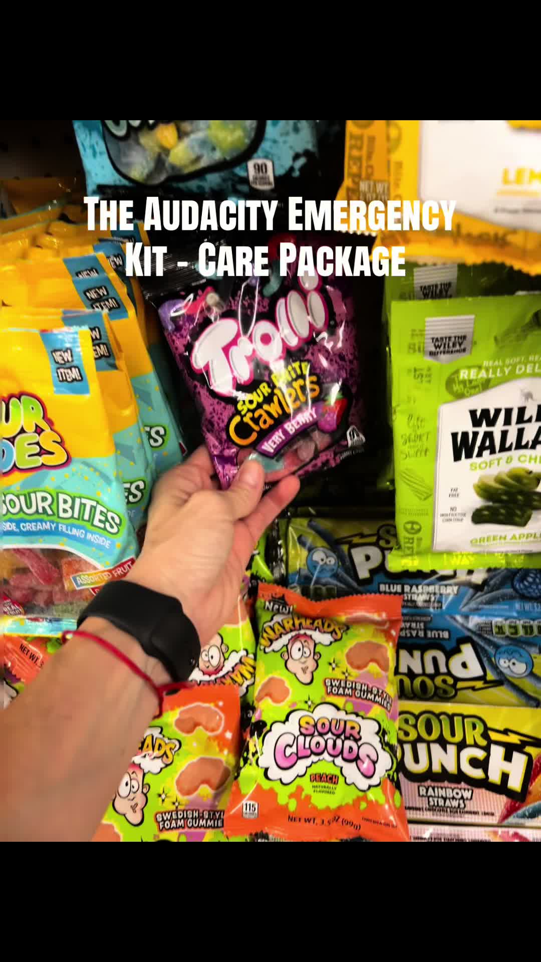 @EmotionalSupportSnacks🍕🍫🍿