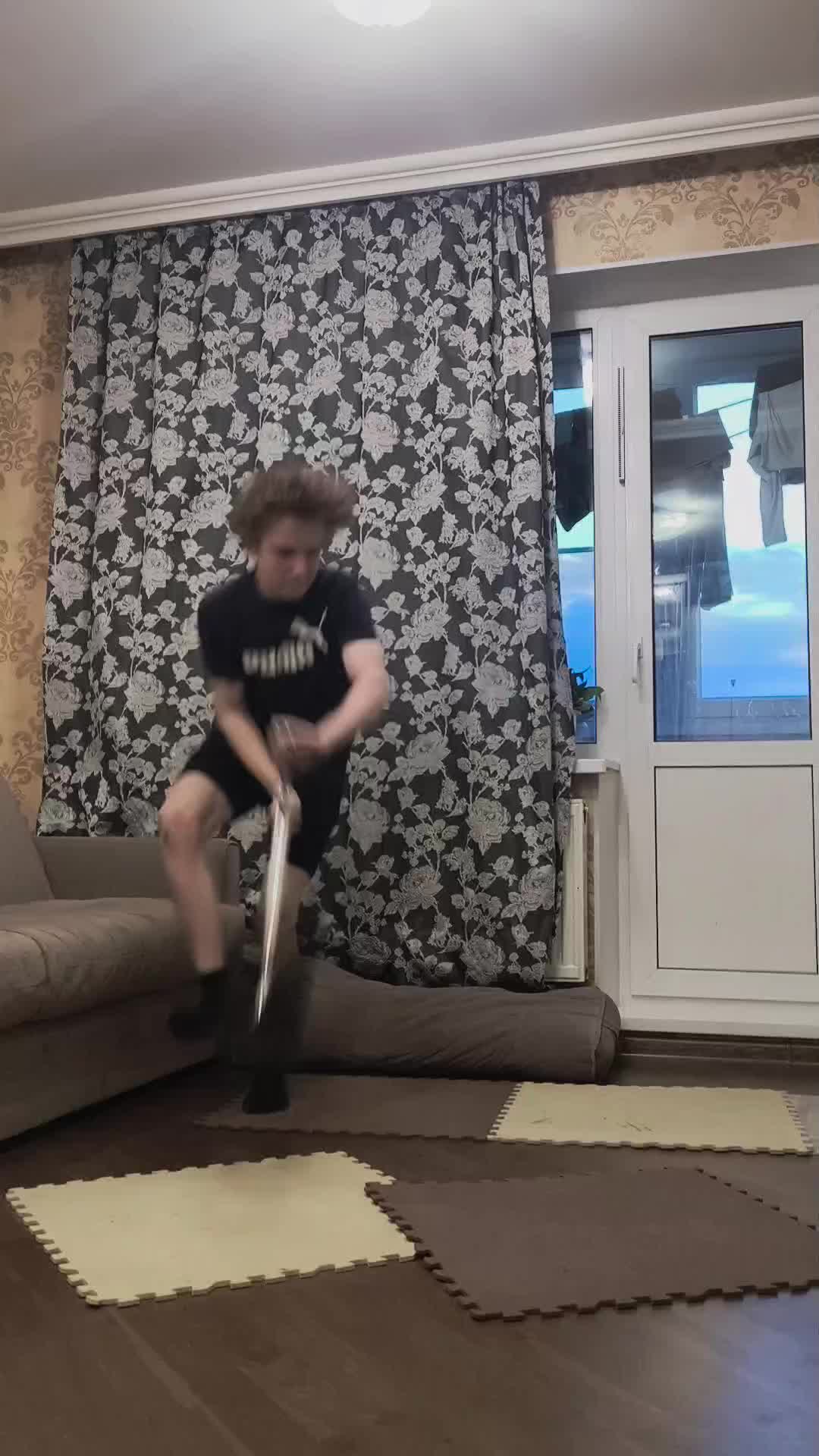@Максон Химик
