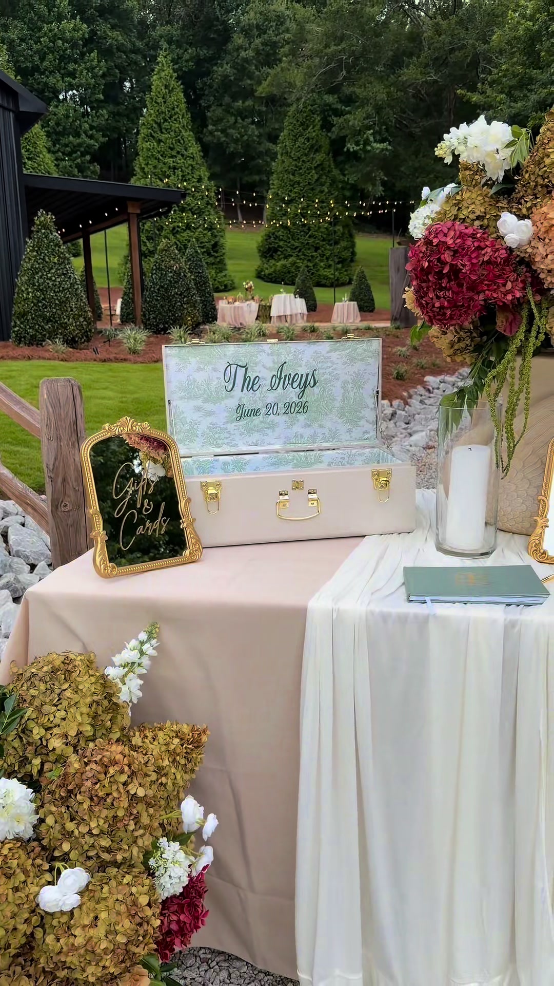 @Hall Farms Weddings and Events