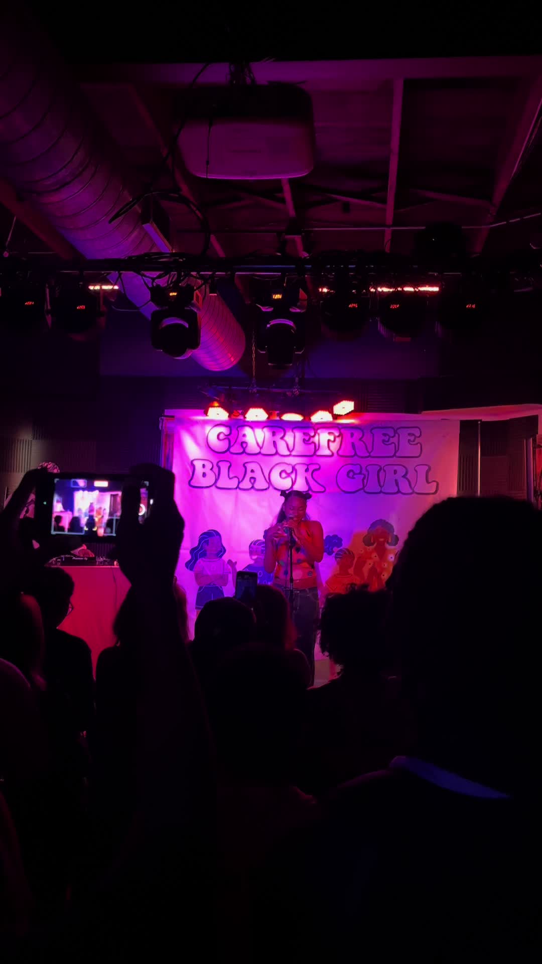 @carpeNIKA