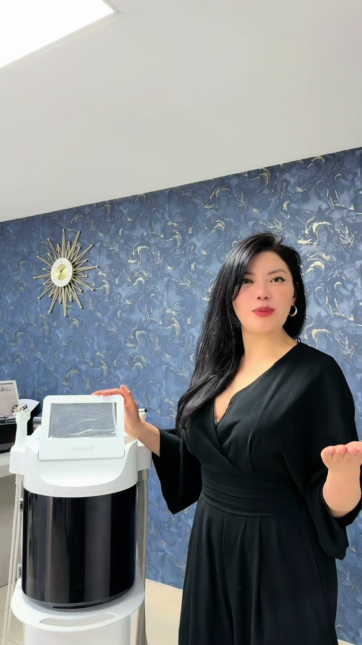 @Dra Silvia Lorena FLORES derma