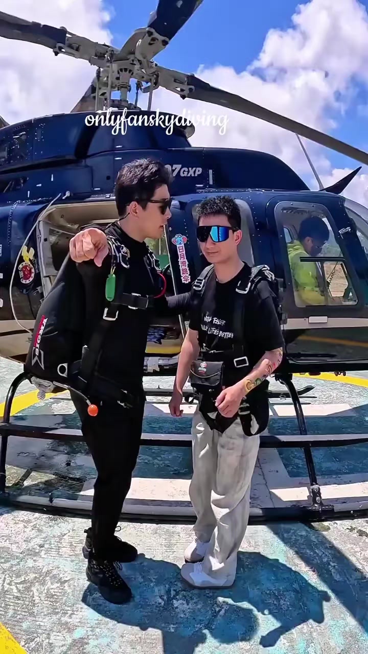 @onlyfanskydiving