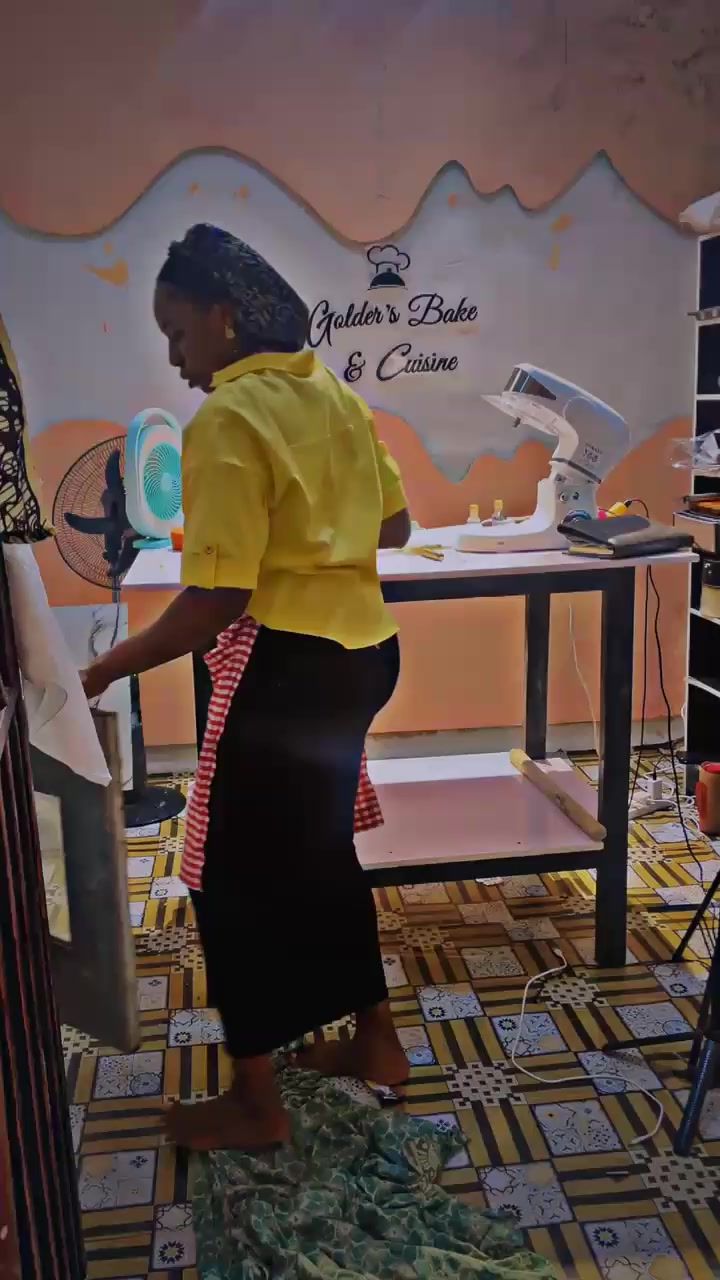 @Cake vendor in Auchi ๐ฐ
