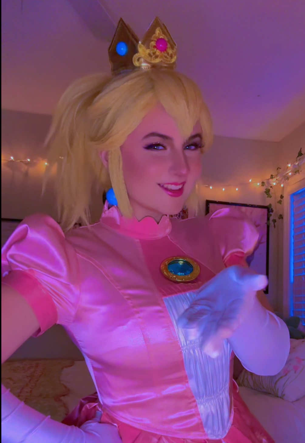 @charliesewscosplays