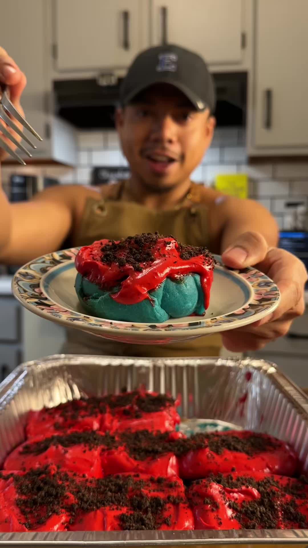 @theshirtlesshomebaker