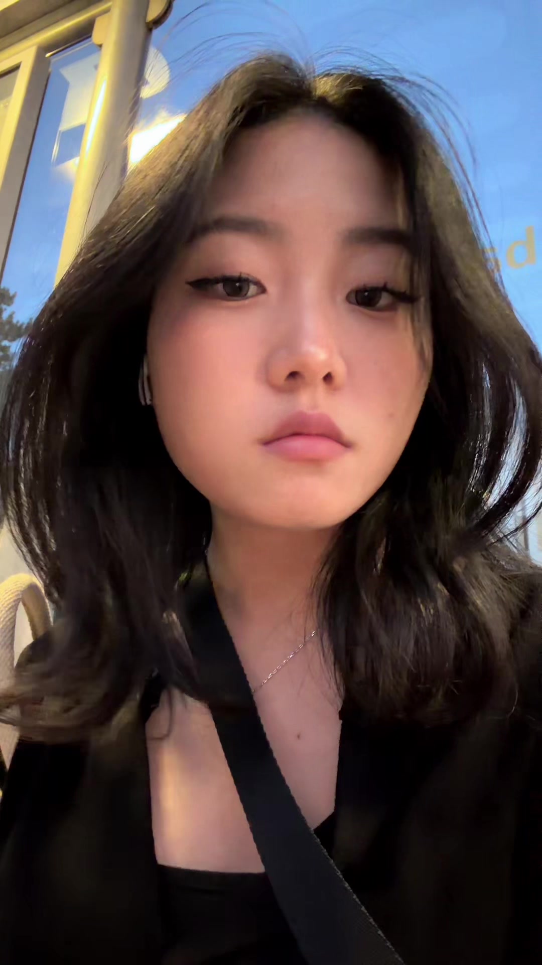 @_hyvn_bin_