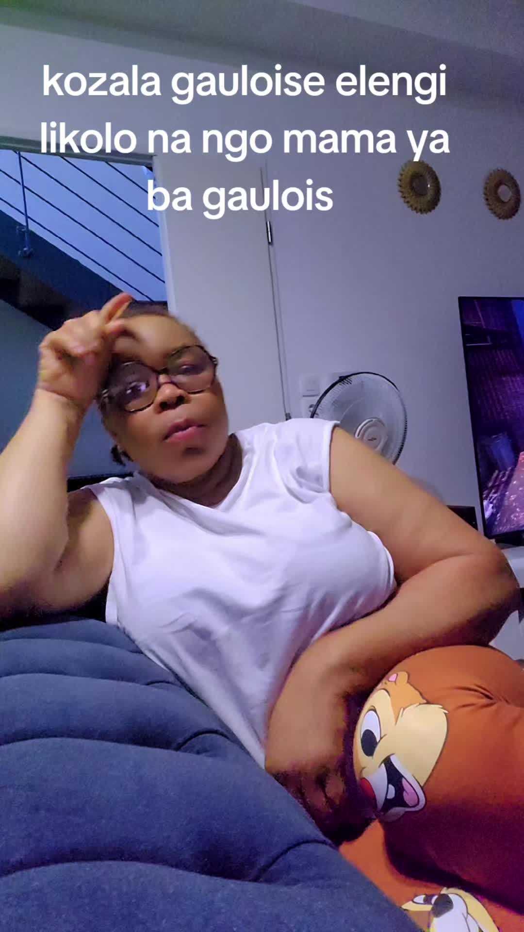 @Julia Bomongo mama ba gaulois