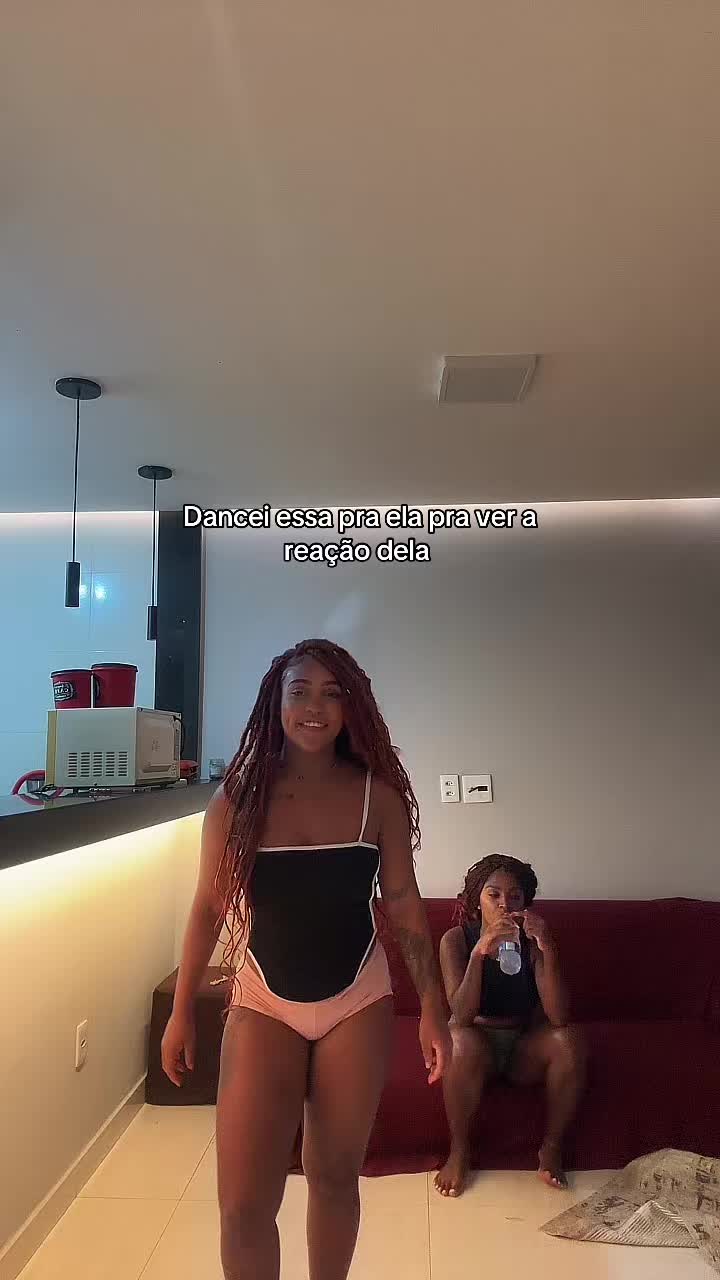 @As irmãs frill
