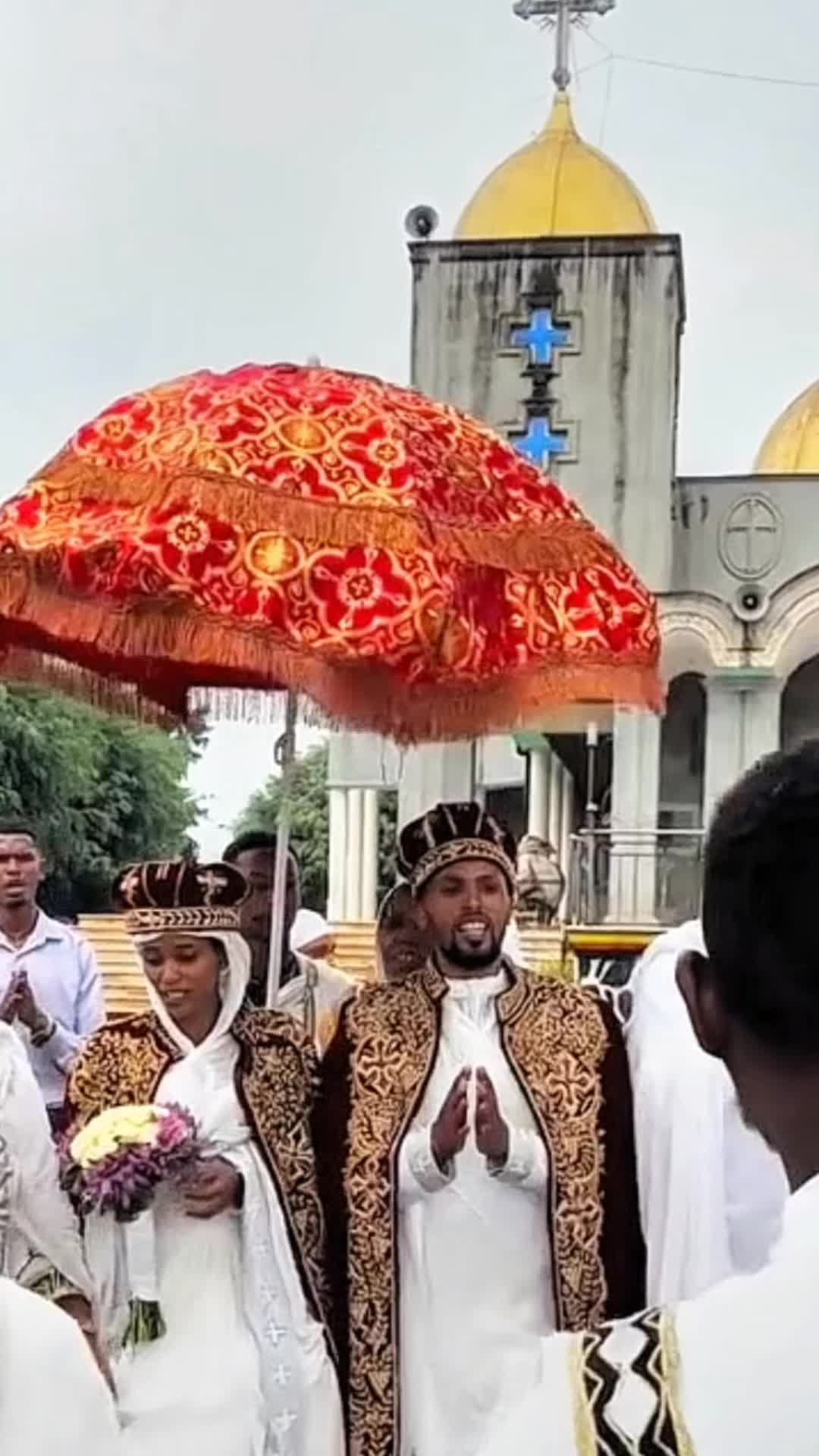 @ነቃ ጥበብ