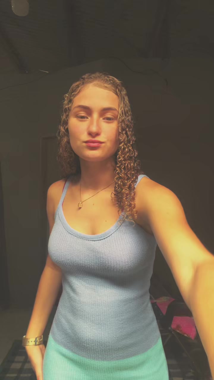 @eujulianasantostrindade_
