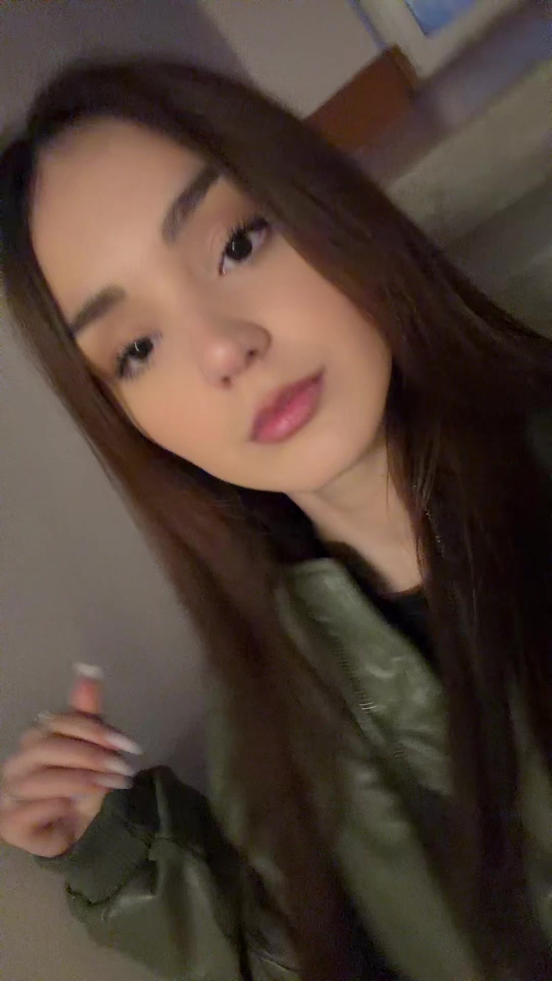 @Ева