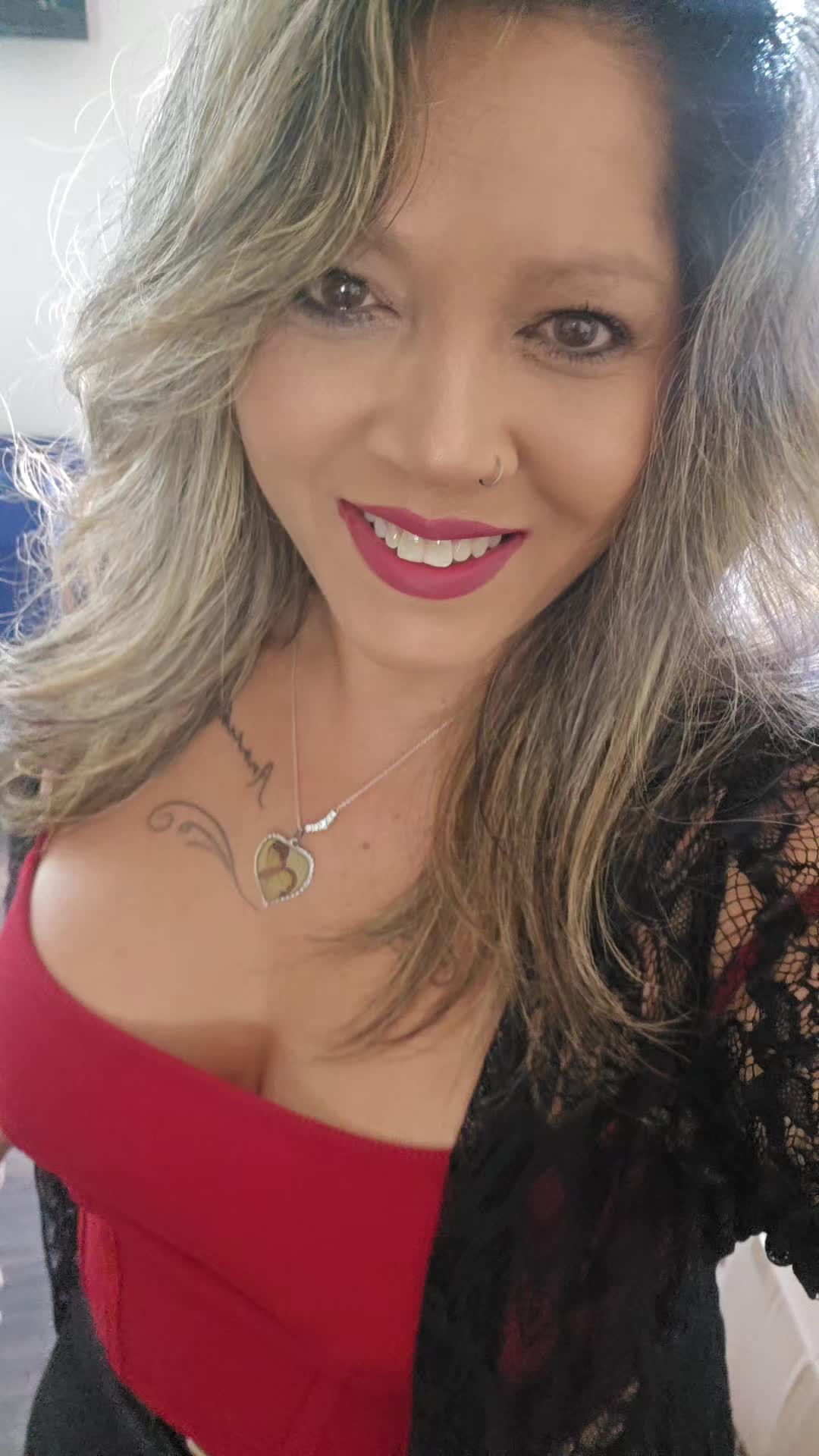 @Linda Sue/Thaisue