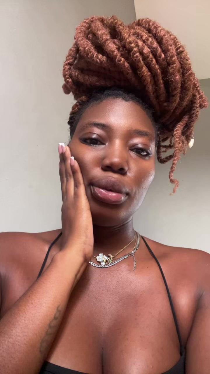 @Ella🦂❤️