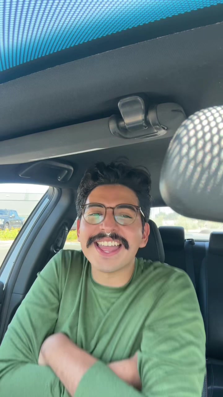 @Elias