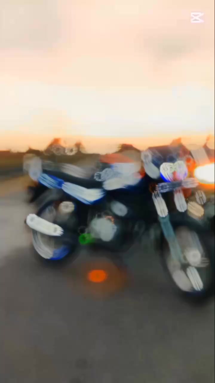 @𝗭 𝗜   ⚡️  𝗢𝗢  🪐