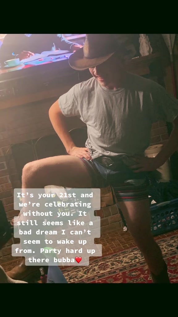 @elizabethc203