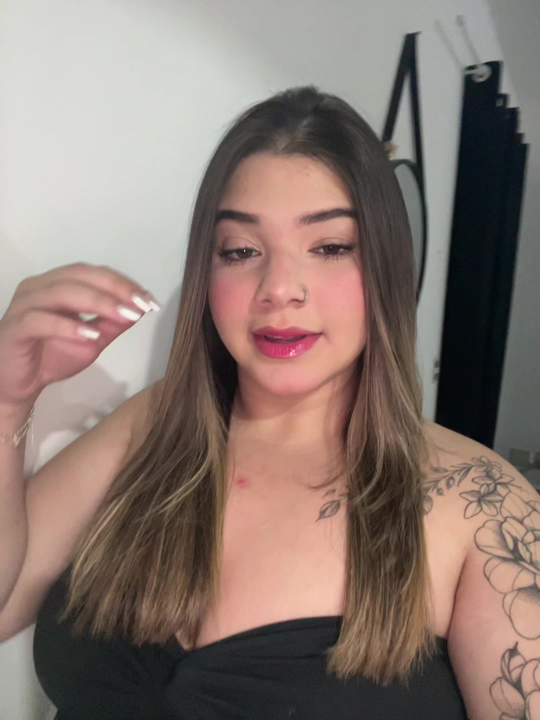 @_nicollysants