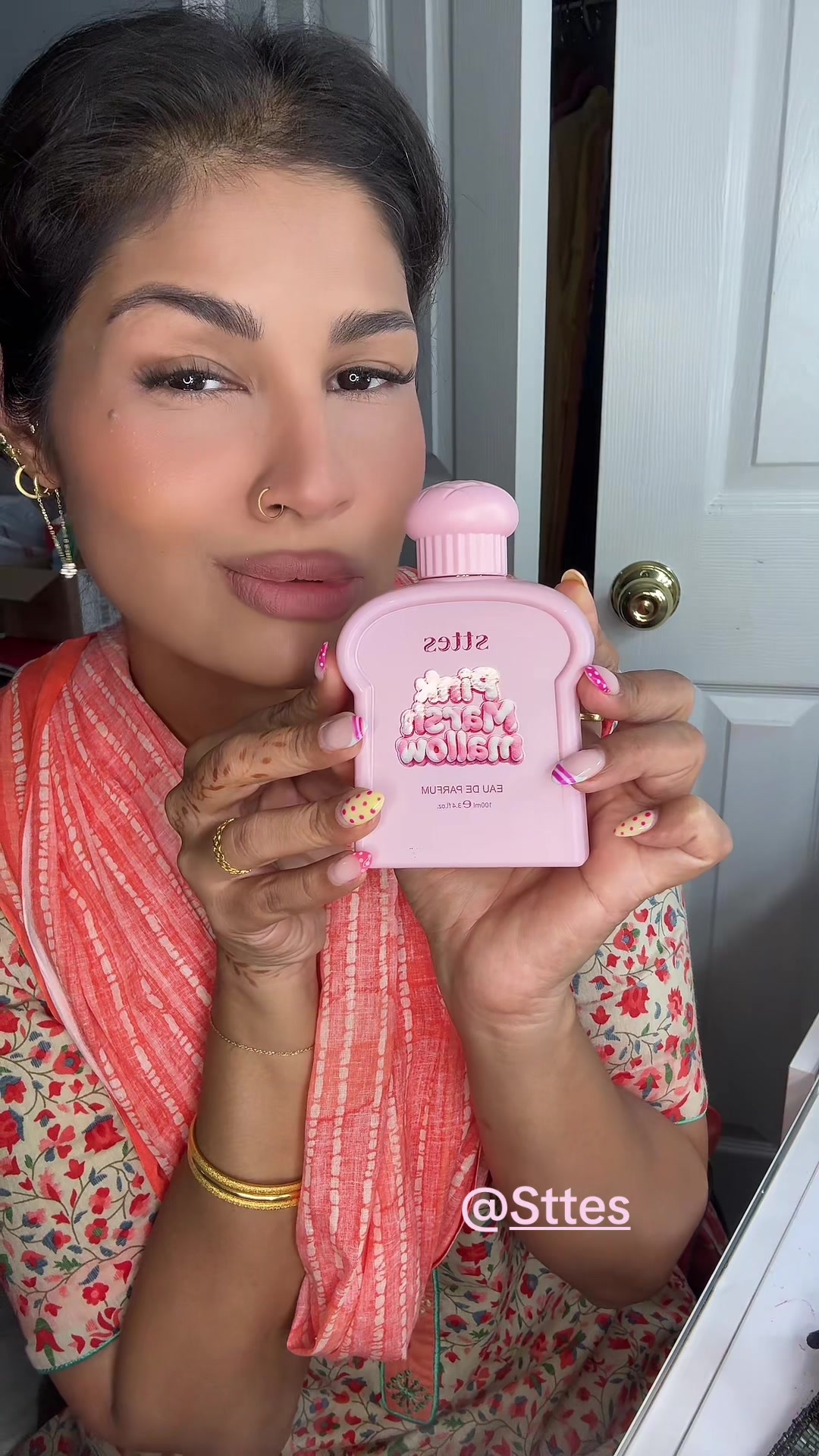 @MakeupLaveena