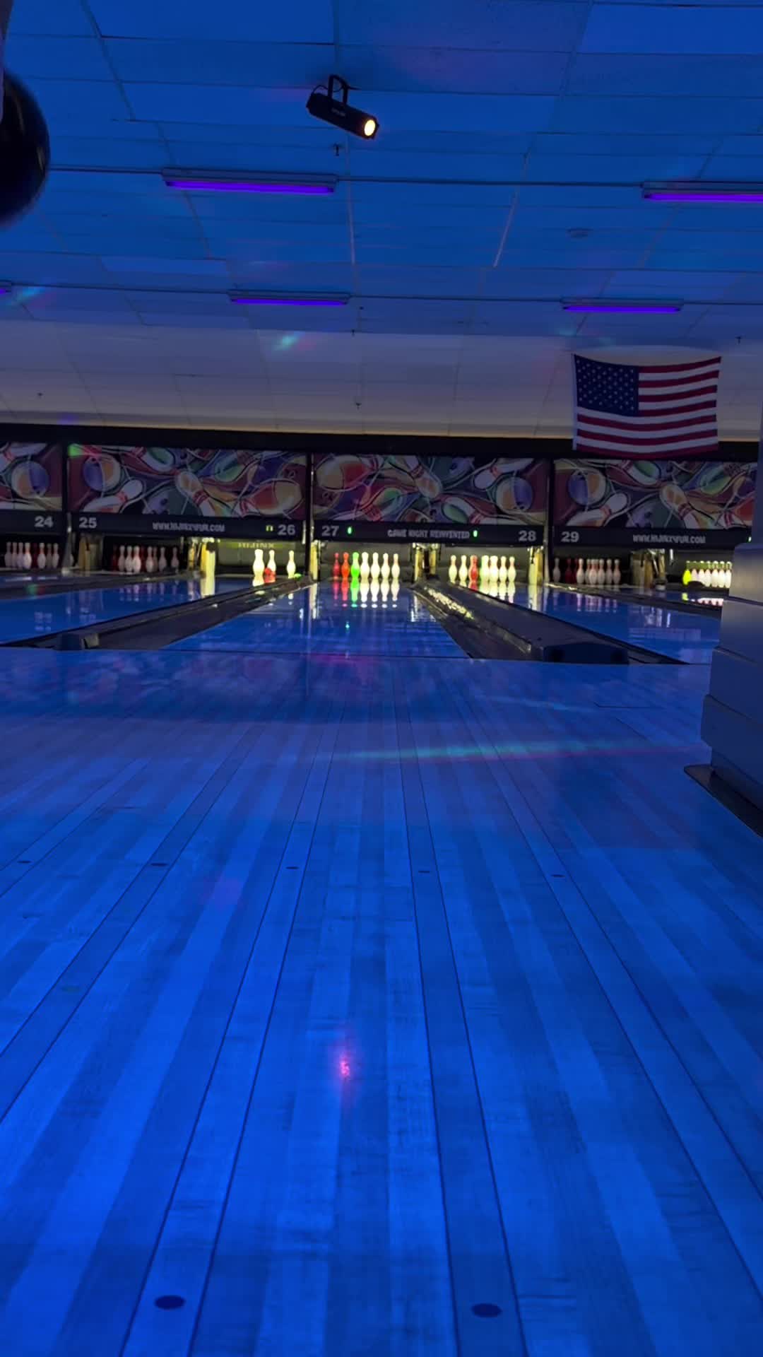 @Bowling with Zo&euml;