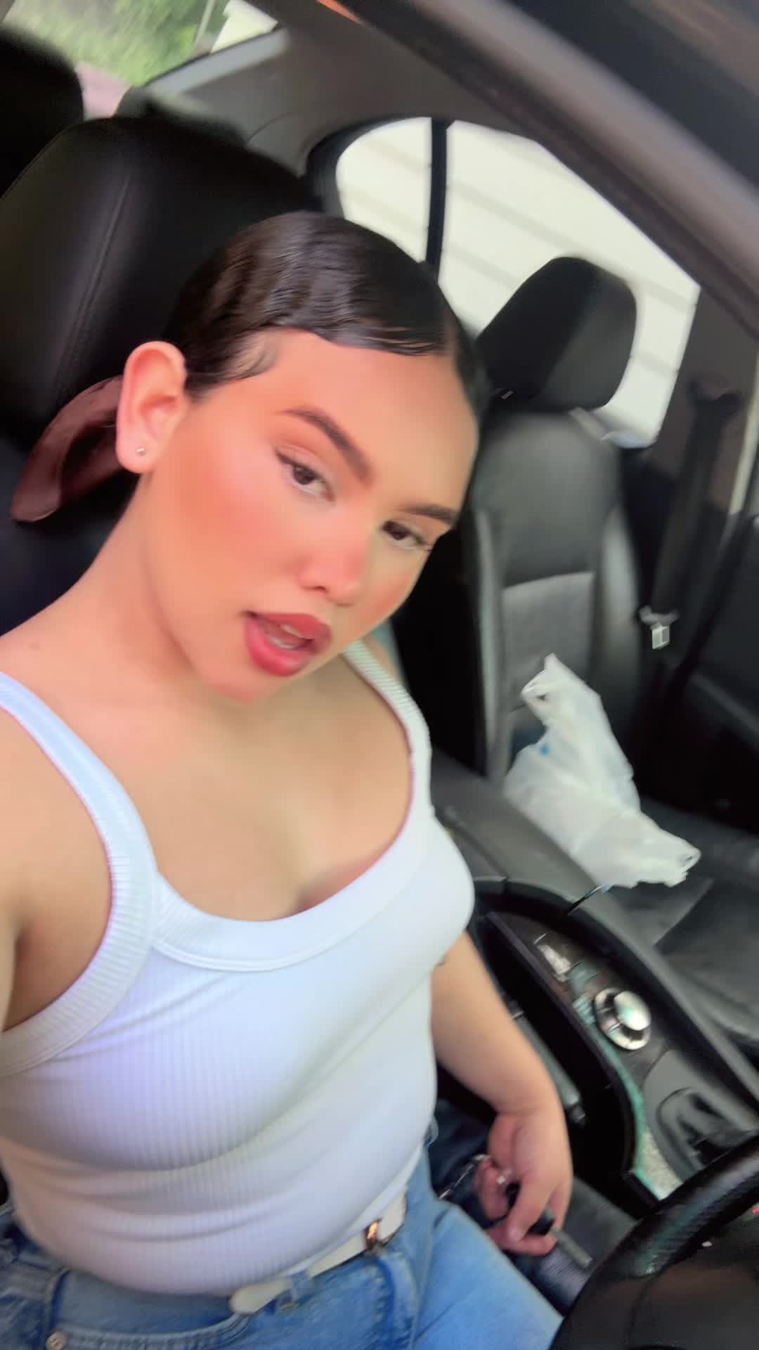 @️