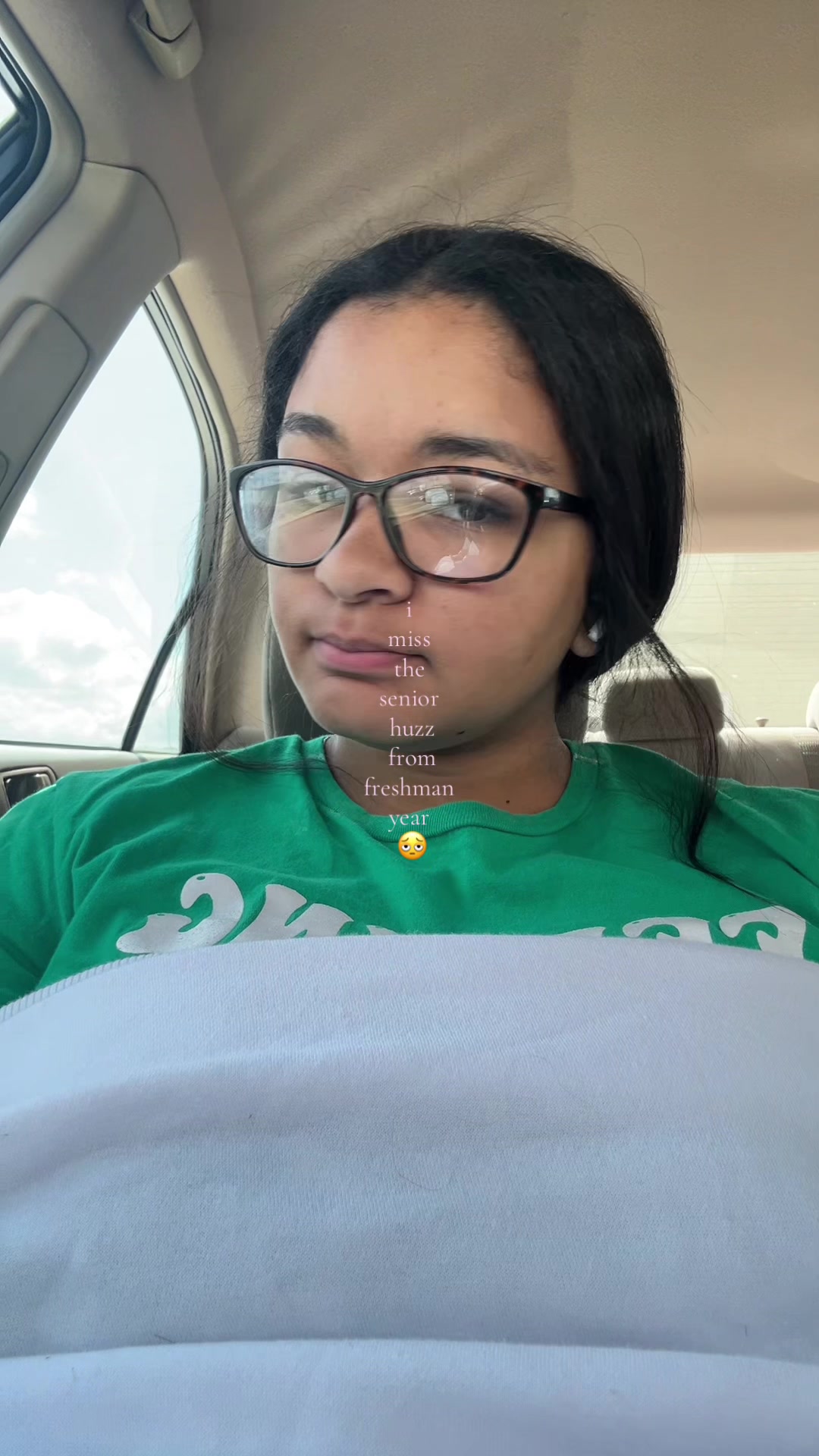 @🦄