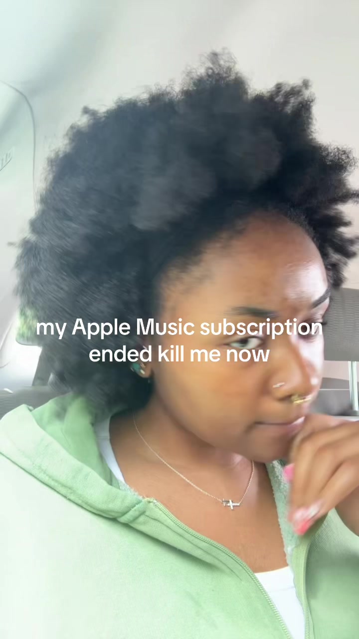 @jacqueef
