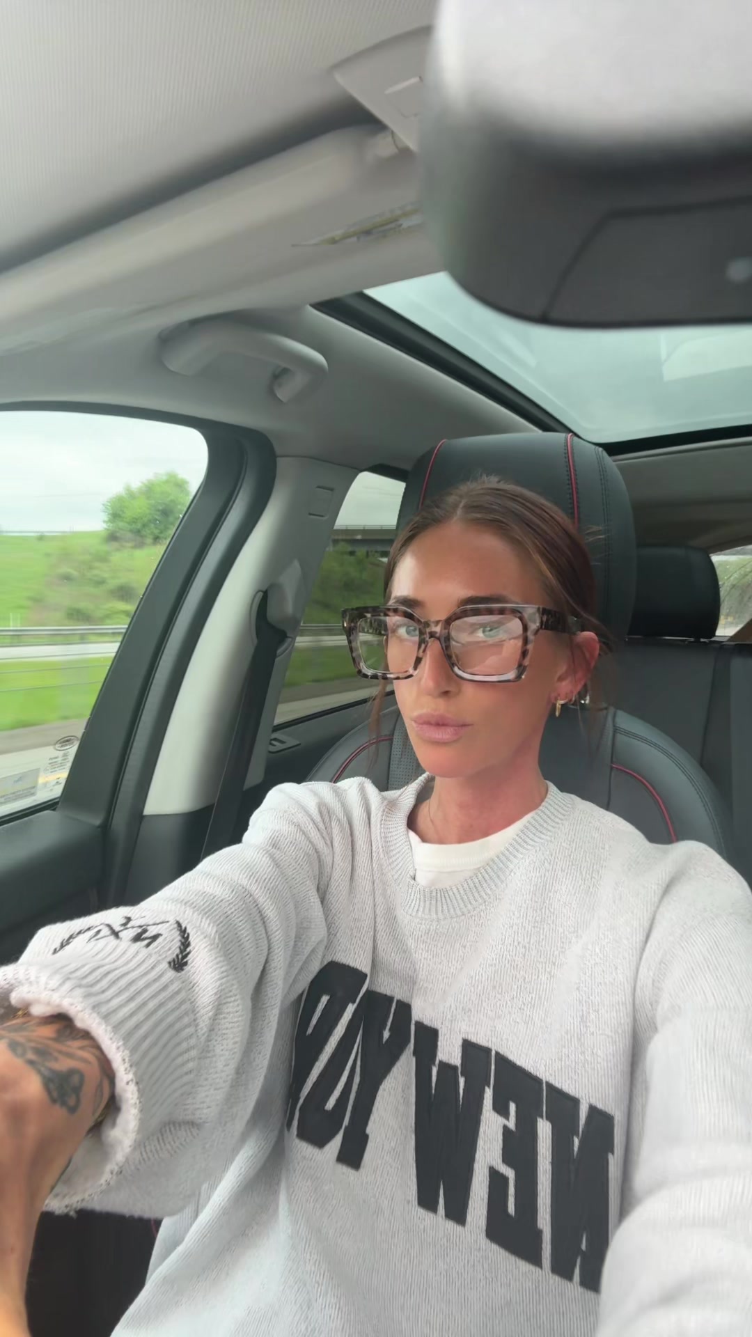 @isabella