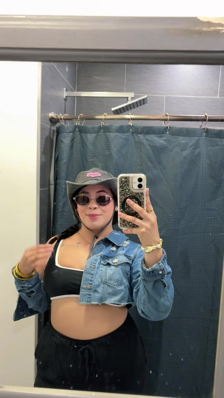 @𝐊𝐀𝐌𝐈𝐋𝐀💘