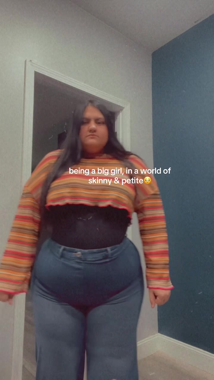 @Lexi🦋 | Plus Size Creator