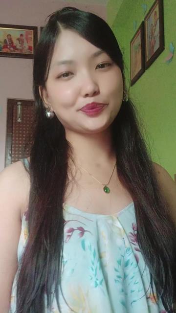 @लेआ गुरुङ