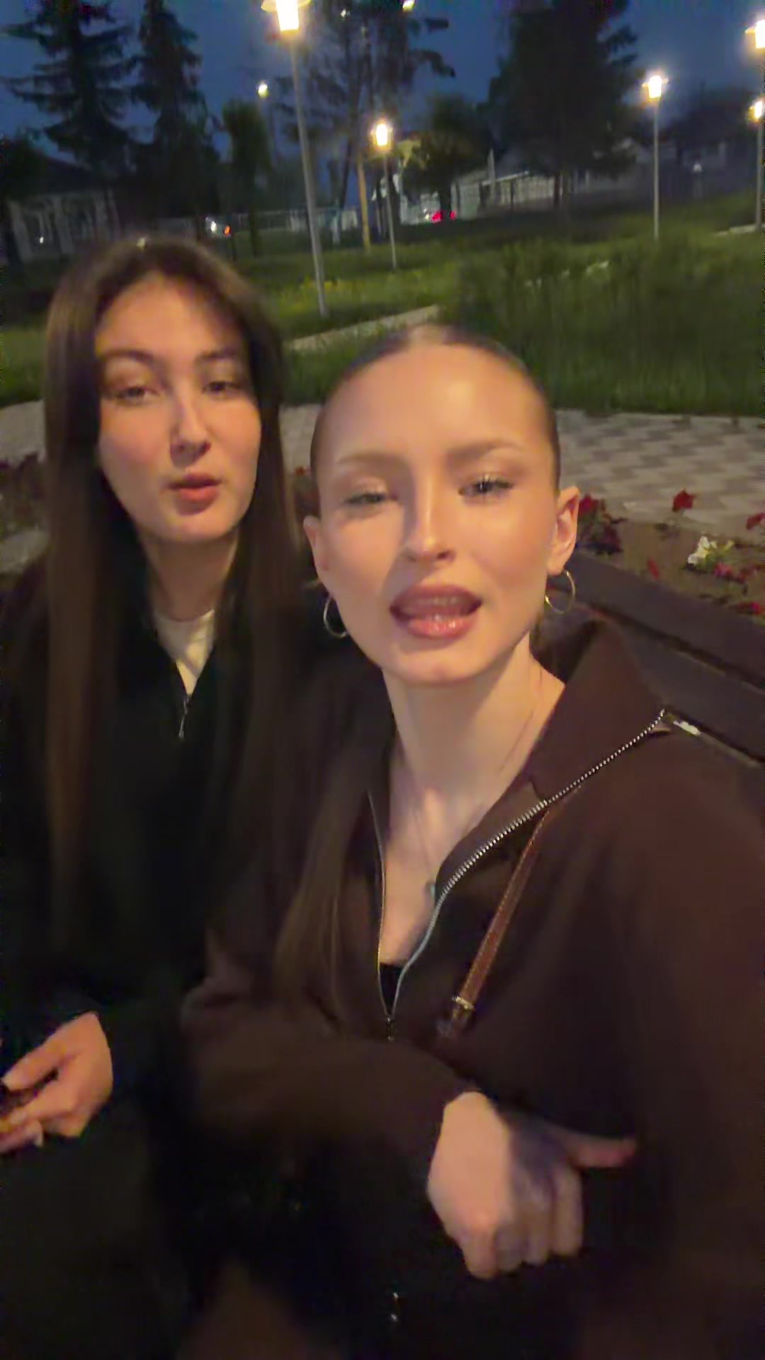 @KARINA