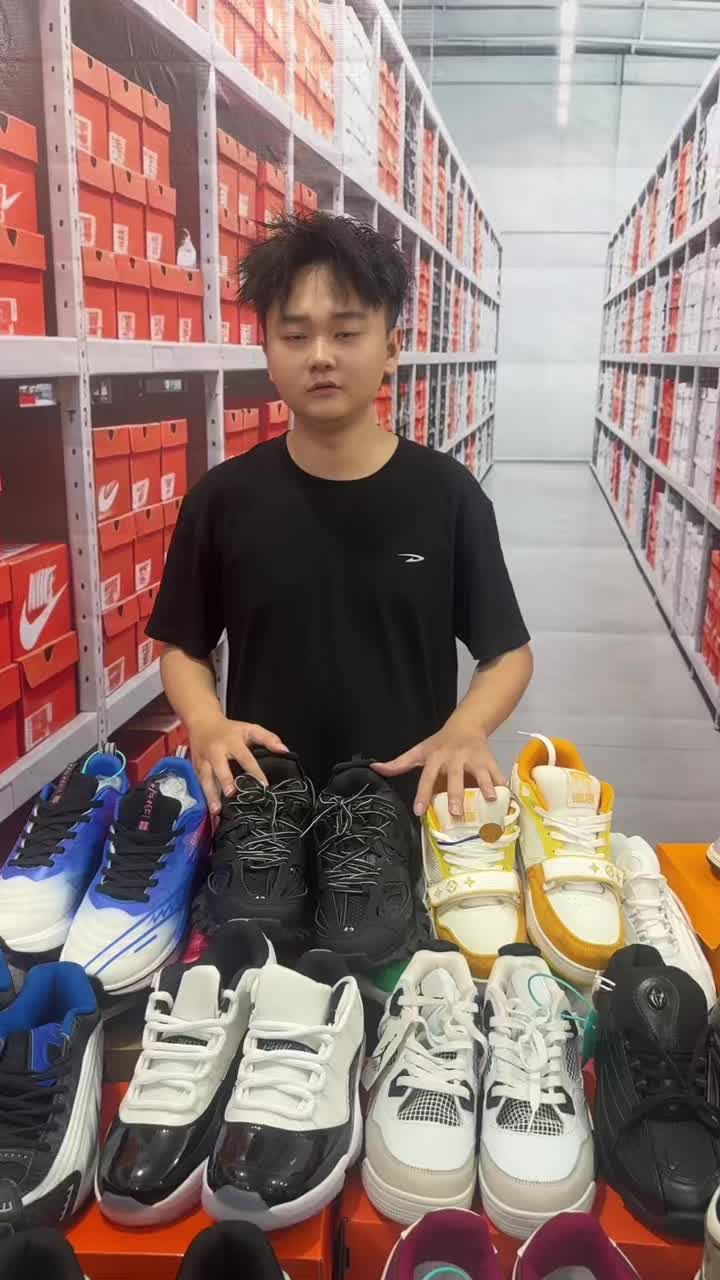 @Shoe wholesale