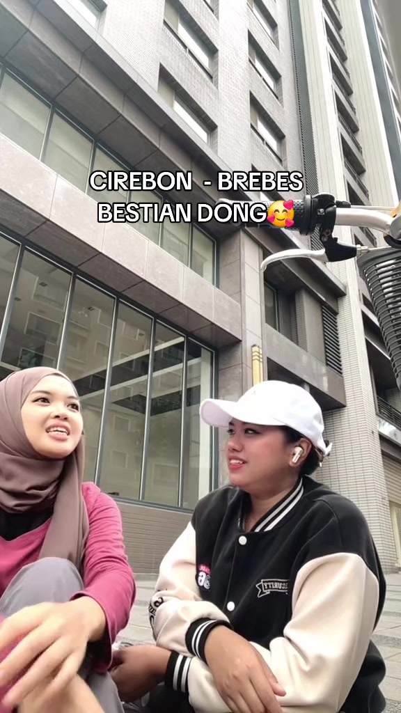 @𝓔𝓵𝓲𝓼 𝓐𝓱𝓶𝓪𝓽