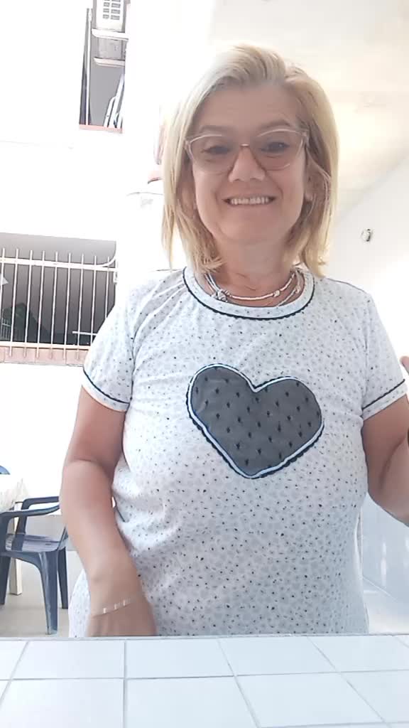 @annabionda70