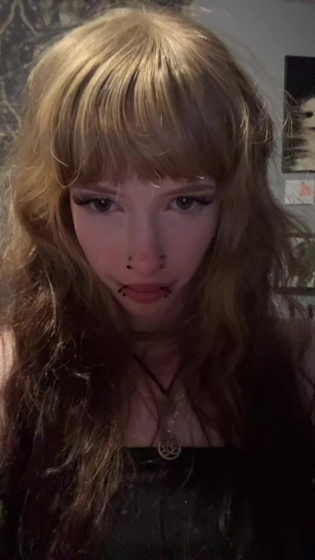 @v